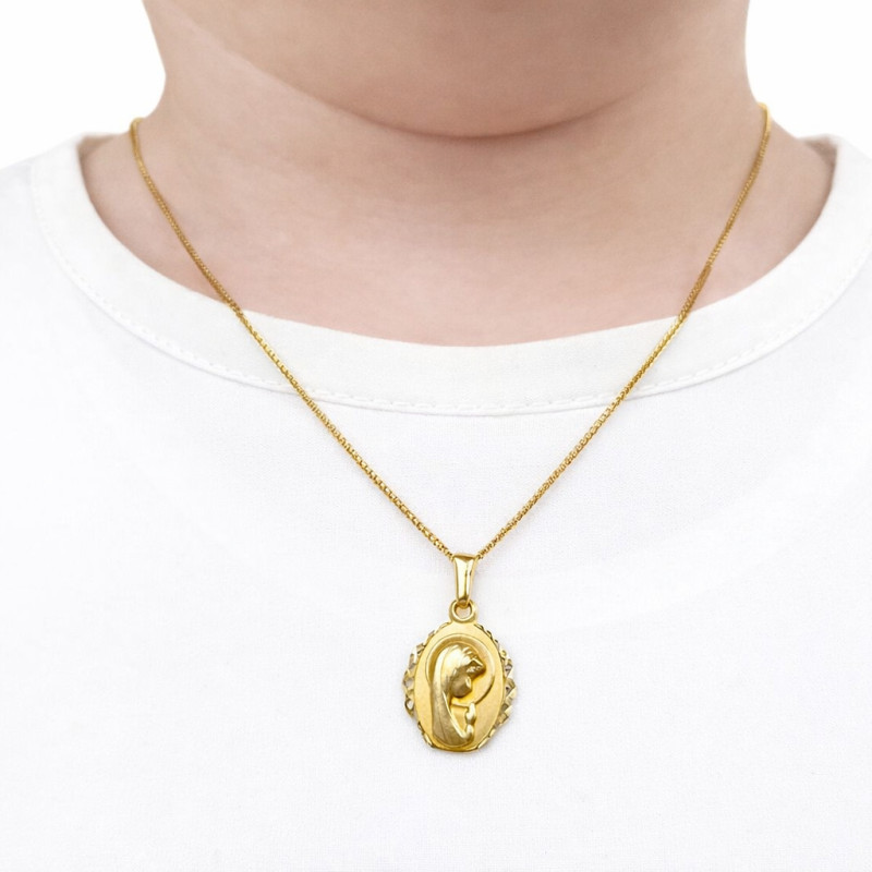 Zestaw Komunijny medalik z Matką Boską Modlącą i łańcuszek kostka