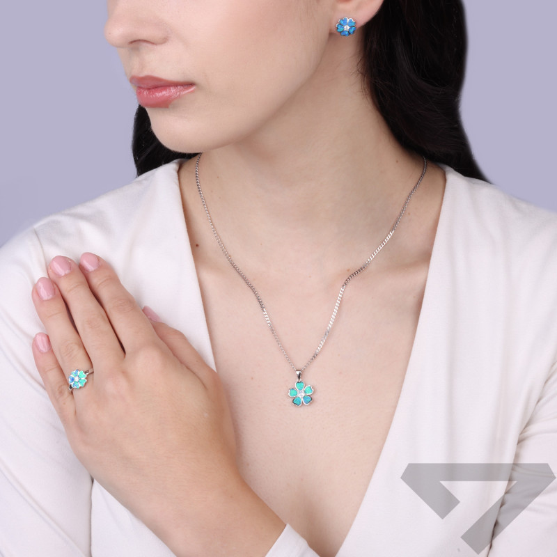 Pierścionek srebrny kwiatek z opalem jubilerskim niebieskim, próba 925