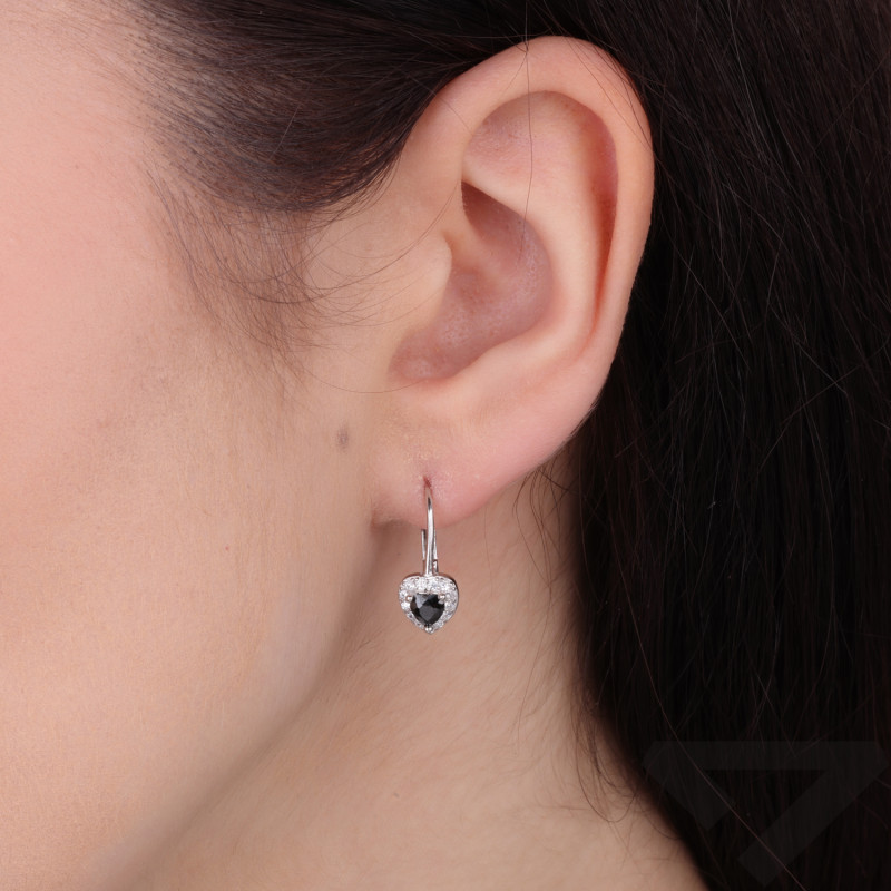 Kolczyki srebrne rodowane z motywem markizy i czarną cyrkonią w kształcie serca próba 925