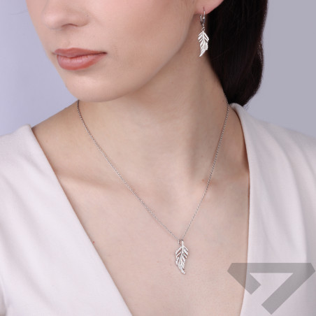 Komplet biżuterii kolczyki i wisiorek w formie liścia z cyrkoniami, srebro 925
