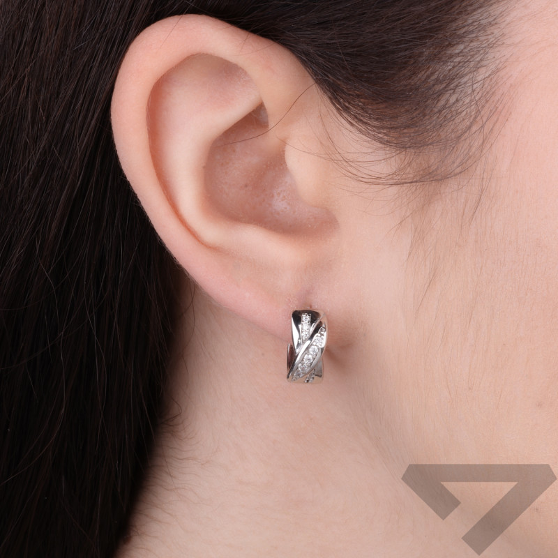 Kolczyki koła ze znakiem X i z cyrkoniami, srebro 925