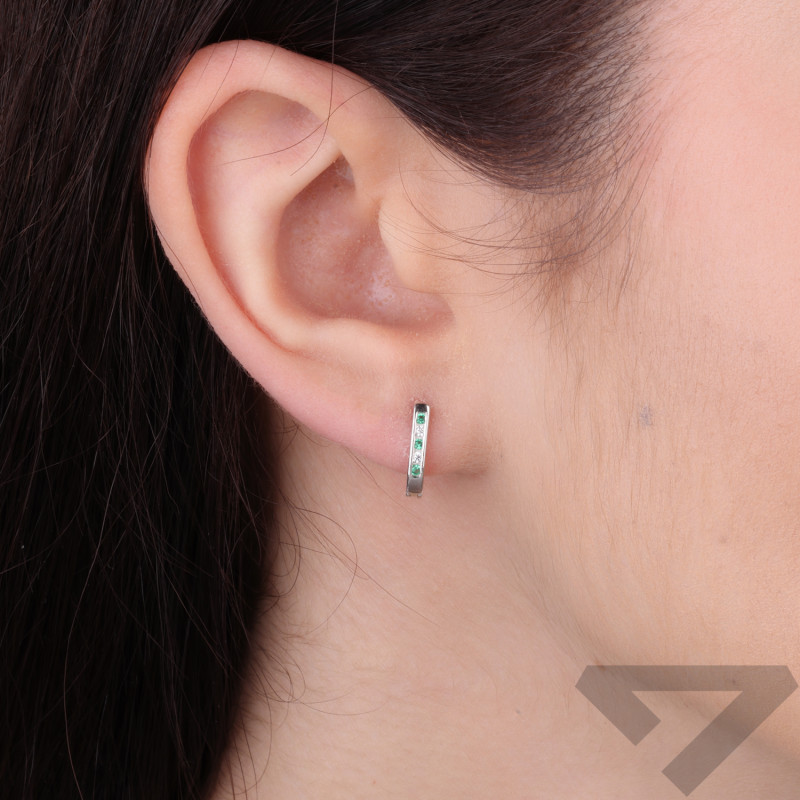 Kolczyki dla dziewczynki przecinki z białymi i zielonymi cyrkoniami, srebro 925