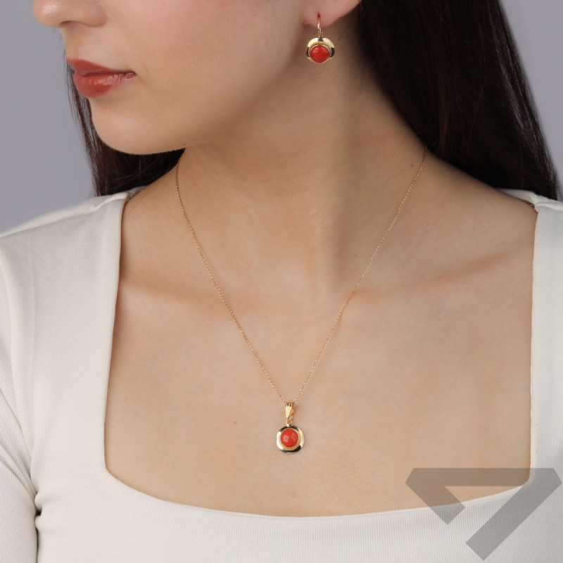 Kolczyki złote z koralem, próba 585