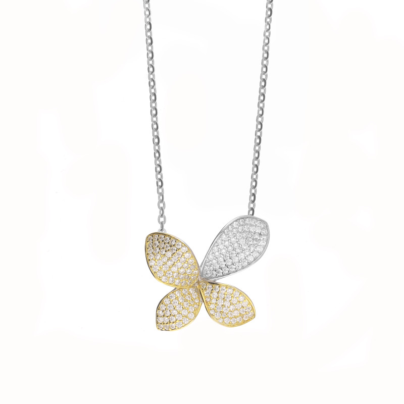 Naszyjnik srebrny bicolor kwiat z cyrkoniami zaprezentowany na Miss Iceland Lilja Pétursdóttir