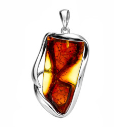 Wisior z bursztynem koniakowym w srebrnej oprawie 925