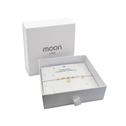 Bransoletsznurkowa beżowa z perełkami i medalikiem ze srebra 925 koloru złotego