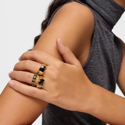 Pierścionek ze srebra pokrytego 18-karatowym złotem z motywem misia z onyksu TOUS Icon Color