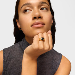 Pierścionek ze srebra pokrytego 18-karatowym złotem z motywem misia z onyksu TOUS Icon Color