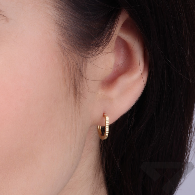 Kolczyki złote płaskie diamentowane przecinki, złoto 585