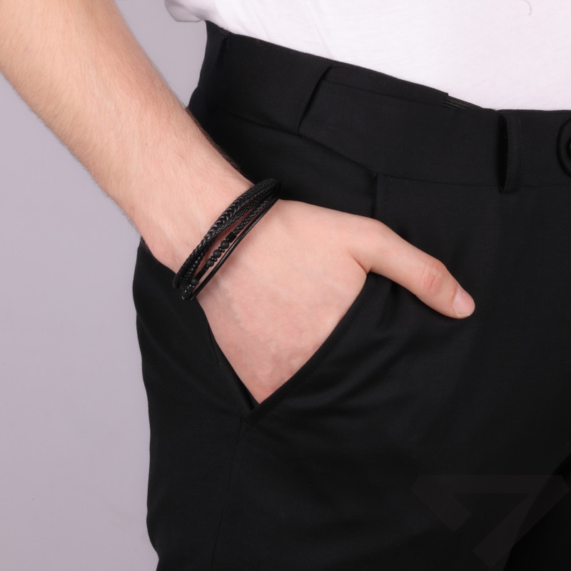 Bransoletka skórzana ze stali czarnej z krzyżykiem