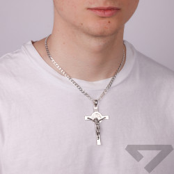 Krzyżyk Benedyktyński z wizerunkiem Pana Jezusa, srebro 925