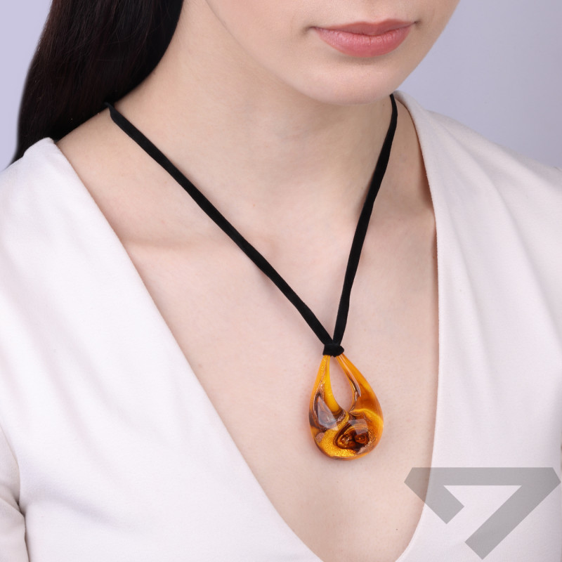 Naszyjnik OVER ze szkła Murano kropla z wkolorze złotym