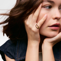 Pierścionek ze srebra powlekanego złotem 18-karatowym ze spinelami TOUS Camille