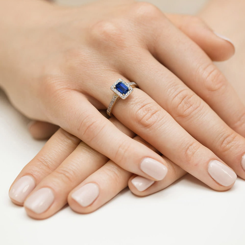 Pierścionek szafir 0,60ctbryl.0,22ct BE W0422 SA prostokąt Markiza Au 585 BRYL