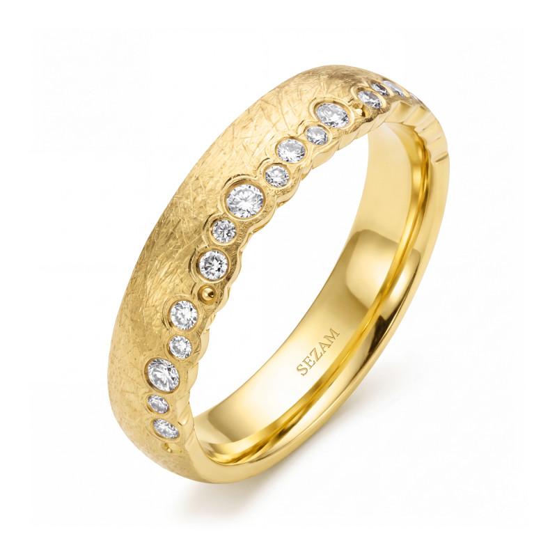 Obrączka ślubna złoto próba 375, diamenty 0.16 ct, 11-04938