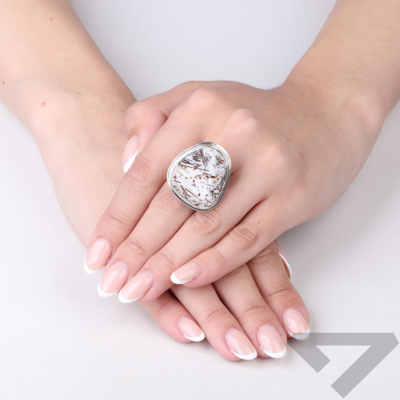 Pierścionek srebrny z astrofilitem próba 925