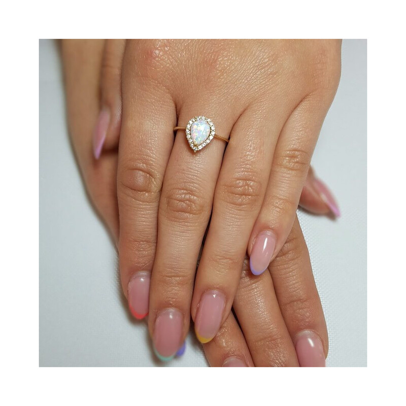 Pierścionek opal biały kropla+cyrkonie OS 96-3136 OPL próba 585