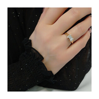 Pierścionek złoty z cyrkonią prostokątną nr DJ PREMIUM55-272M próba 585